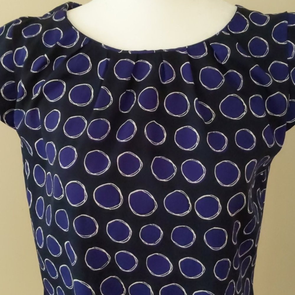 Banana Republic blouse, black with blue circle pattern - Picture 2 of 7